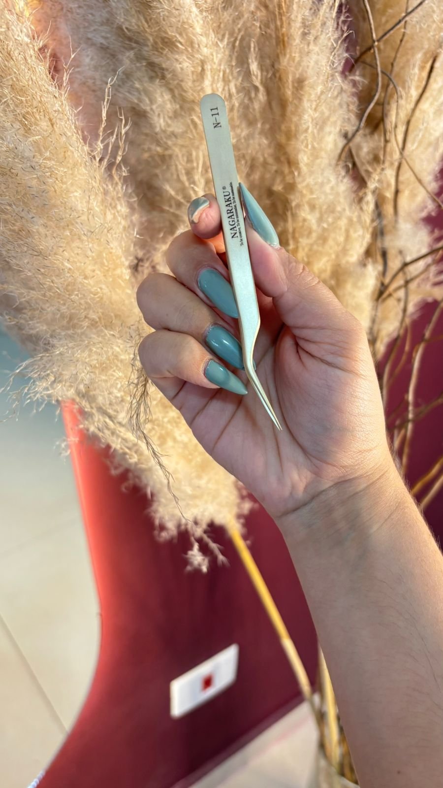 Pinça Profissional Nagaraku N-11 para Extensão de Cílios